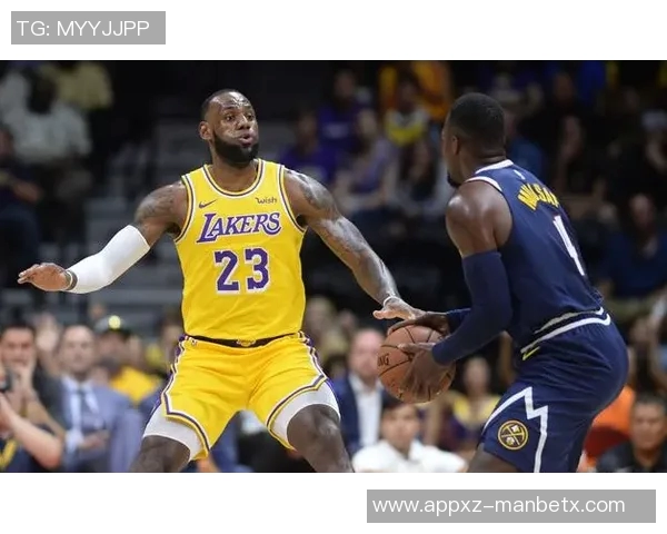 老詹在湖人战术体系中的定位分析与角色转变探讨